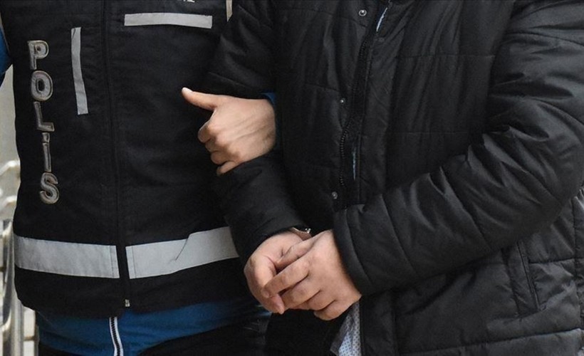 İzmir'de mali suç örgütlerine operasyon: 23 kişi yakalandı