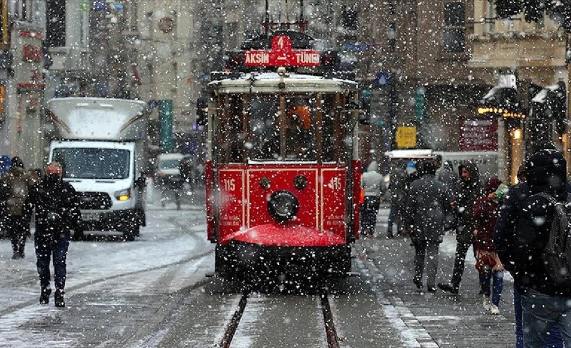 AKOM'dan 'çarşamba' uyarısı: İstanbul'da kuvvetli kar yağışı geçişleri bekleniyor