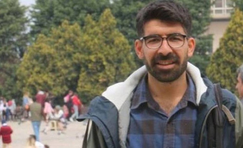 Gazeteci Delal Akyüz'ün ev hapsi kaldırıldı