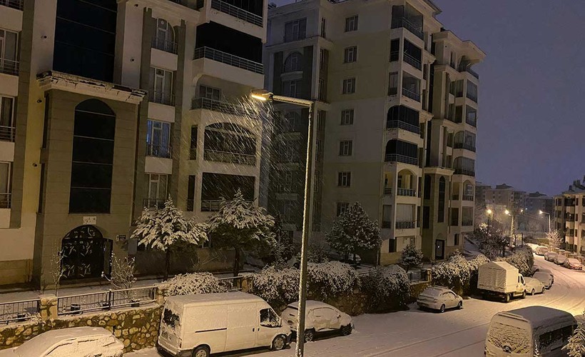 Antalya'dan kalkan uçak, yolcuların kavgası nedeniyle Erzurum'a iniş yaptı