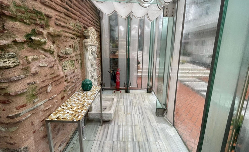 Ayasofya'da tarihi sarnıçtaki havuz ve spa merkezi mühürledi
