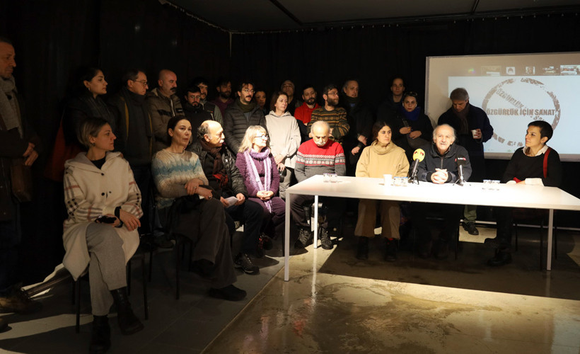 Sanatçılardan gözaltılara tepki: Suçlamalarınız hakikatin güneşinde kar gibi eriyecek