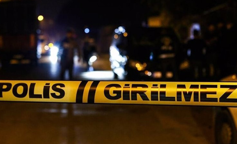 Kardeşi ve yengesini silahla öldürdü