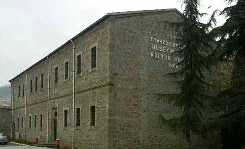 Valilik kültür merkezine el koydu: 15 tiyatro grubu evsiz kalacak
