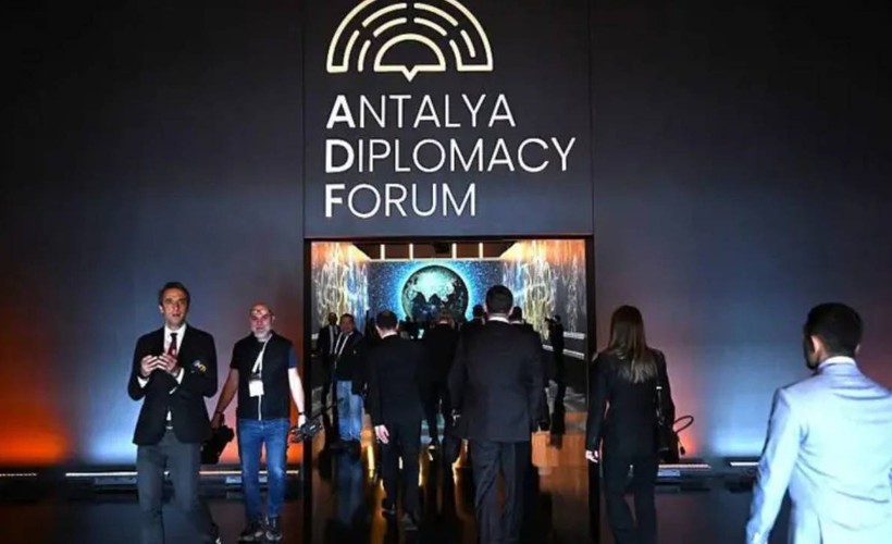 Antalya’da diplomasi trafiği: Katılımcılar arasında Colani ve Barzani de var