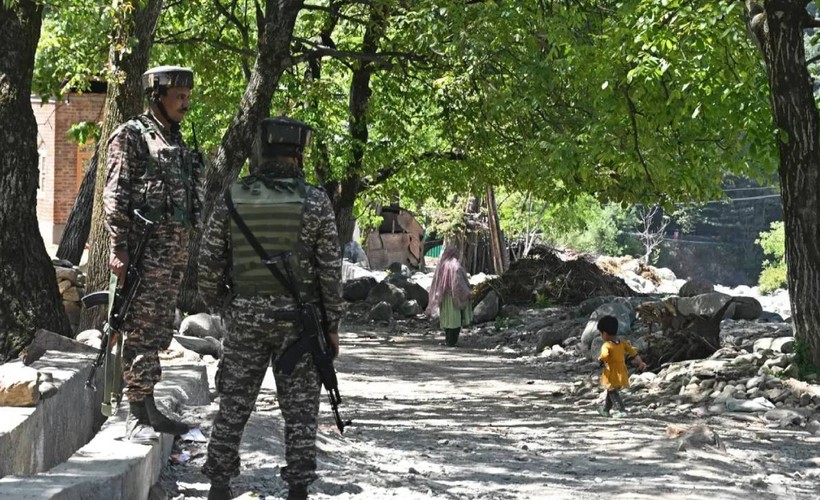 Pakistanlı Bakan: Hindistan saldırı başlatabilir, karşılık vereceğiz