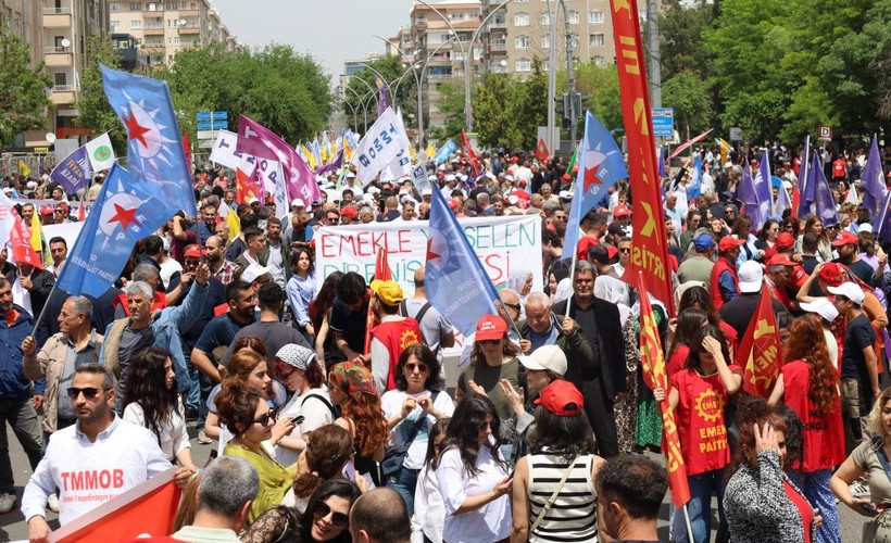 Diyarbakır ve Van'da 1 Mayıs | Bakırhan, Öcalan'ın mesajını paylaştı: Kapitalizm umudumuzu çalıyor