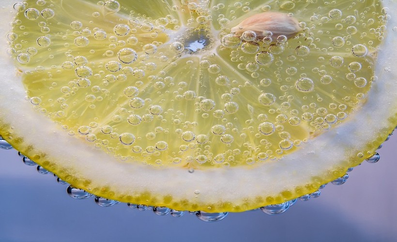 Limonun Şaşırtan Etkisi: Koltuk Altına Sürmeniz Yeterli!
