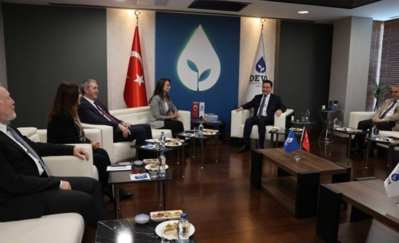 DEM Parti siyasi parti turunda: Partilere 'Meclis çatısı atında komisyon kurulsun' önerisi