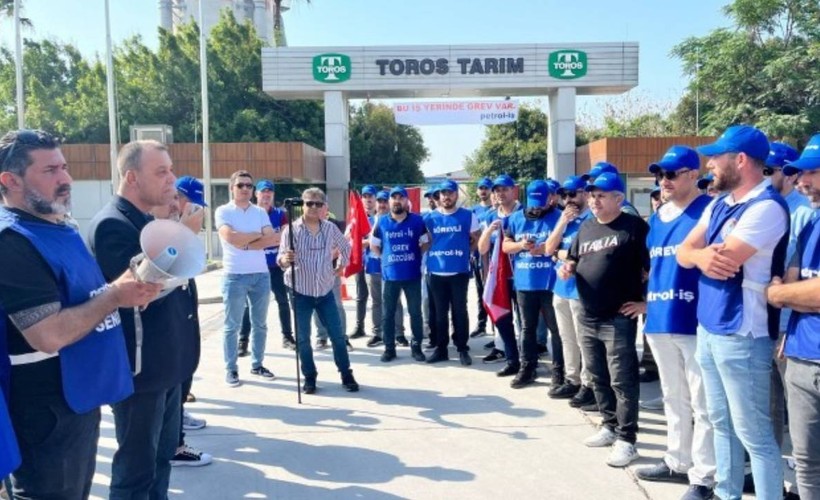 DEM Parti grevdeki Toros Tarım işçilerini ziyaret etti