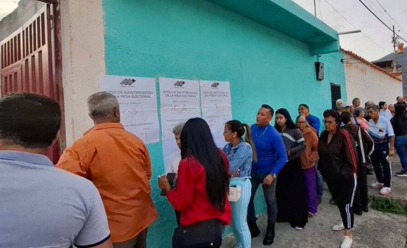 Venezuela seçimlerinde Maduro’nun partisi kazandı