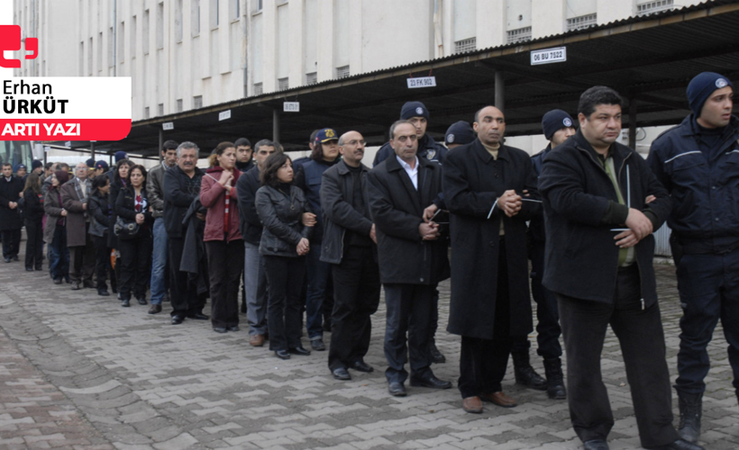 Okumuş "terörist” kime denir?