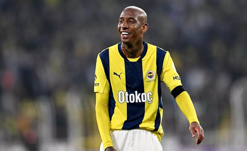 Sosyal Medya Yorumcularına Talisca'dan Sert Çıkış: "Terbiyesizler!"