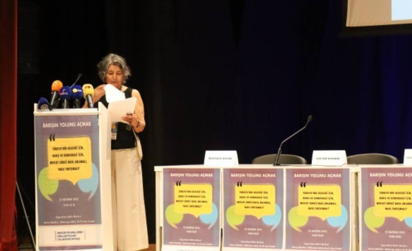 İstanbul'da 'barış' konuşuldu: Siyasi parti liderlerinden önemli mesajlar