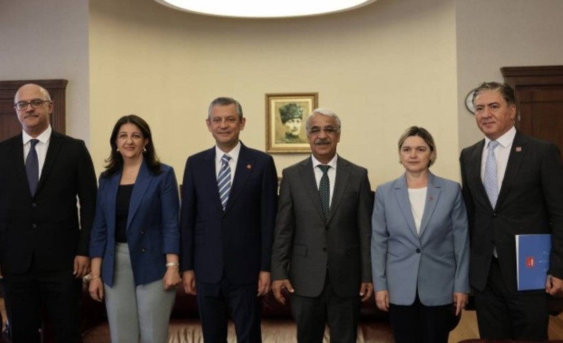İmralı Heyeti-Özel görüşmesi: Özgür Özel'den 'hukuksal güvence' vurgusu