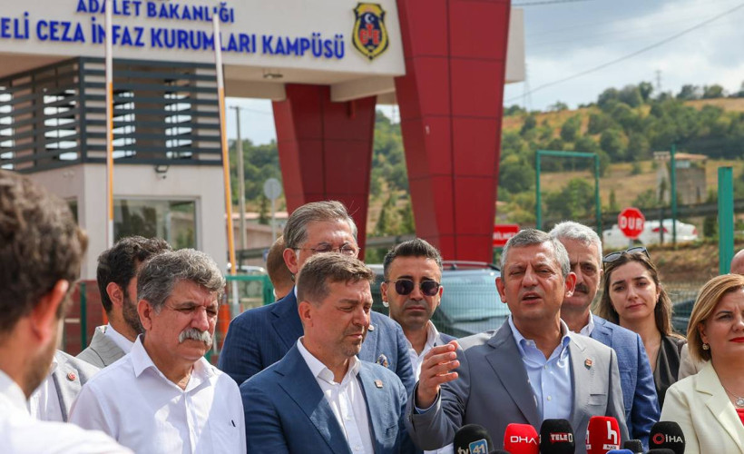 Özgür Özel, Figen Yüksekdağ'ı ziyaret etti