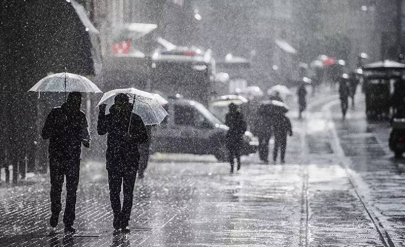 Yurdun kuzeybatı kesimlerinde görülecek gök gürültülü sağanak için sarı kod uyarısı verildi