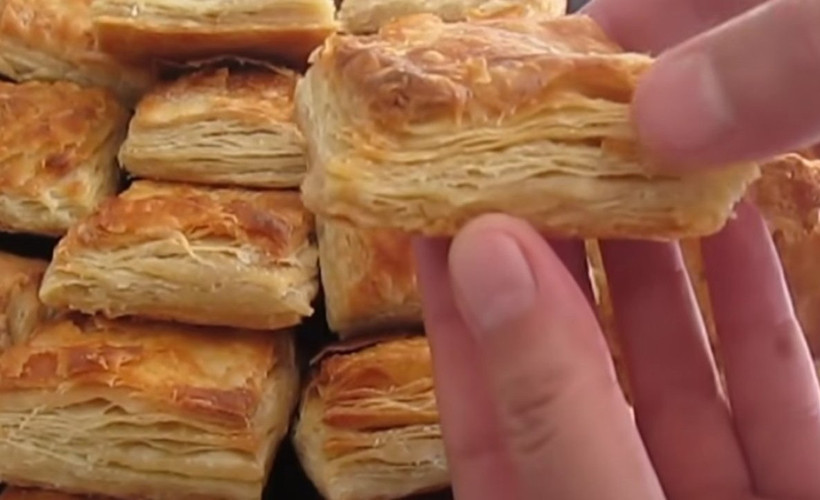 Böreğin daha lezzetli olmasını sağlayacak yufka sosu! Daha lezzetli oluyor