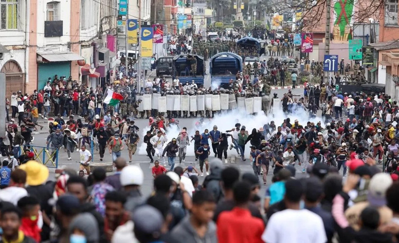 Madagaskar'da Z kuşağı protestoları: Cumhurbaşkanı ülkeden kaçtı
