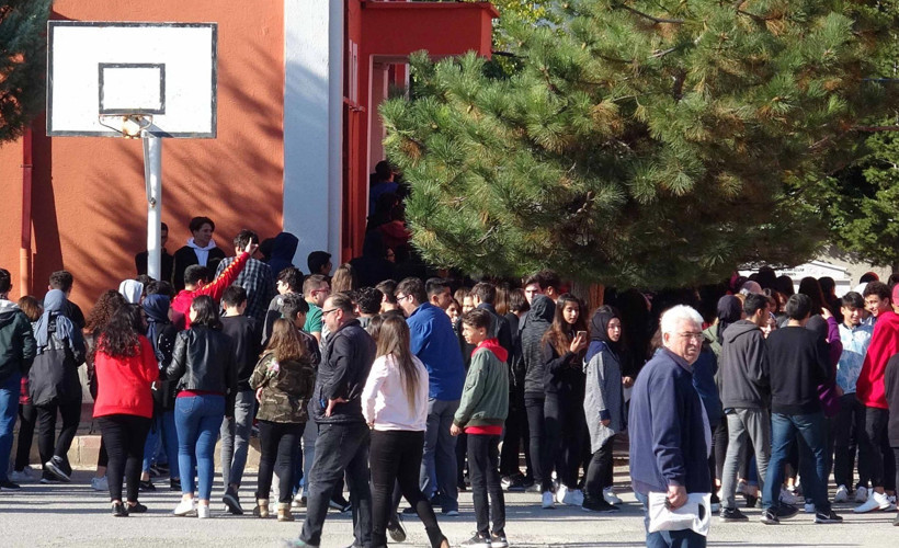 İstanbul İl Milli Eğitim Müdürlüğü’nden liselere cuma namazı talimatı