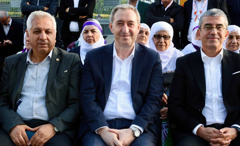 Siyasi parti temsilcileri Esenyurt mitinginde buluştu: 4 büyük değer için bir araya geldik