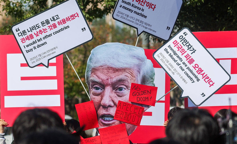 Trump, Güney Kore'de protestolarla karşılandı: Ülkene dön