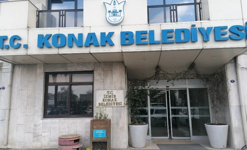 CHP'li Konak Belediyesi'ne operasyon: 4 gözaltı