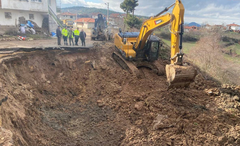 Bursa’da yağış alarmı: 66 noktada heyelan ve göçük