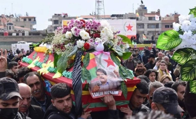 Kürt siyasetçi Salih Müslim, oğlunun yanına defnedildi; Cenaze törenine Bakırhan ve Zana da katıldı
