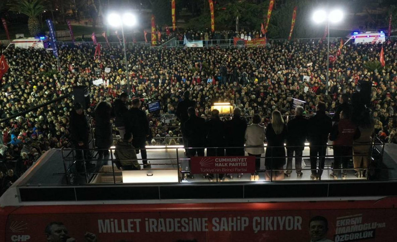 İBB operasyonun birinci yılı... Özgür Özel, Erdoğan'a Saraçhane'den seslendi: 'Tarihe darbeci olarak geçeceksin'