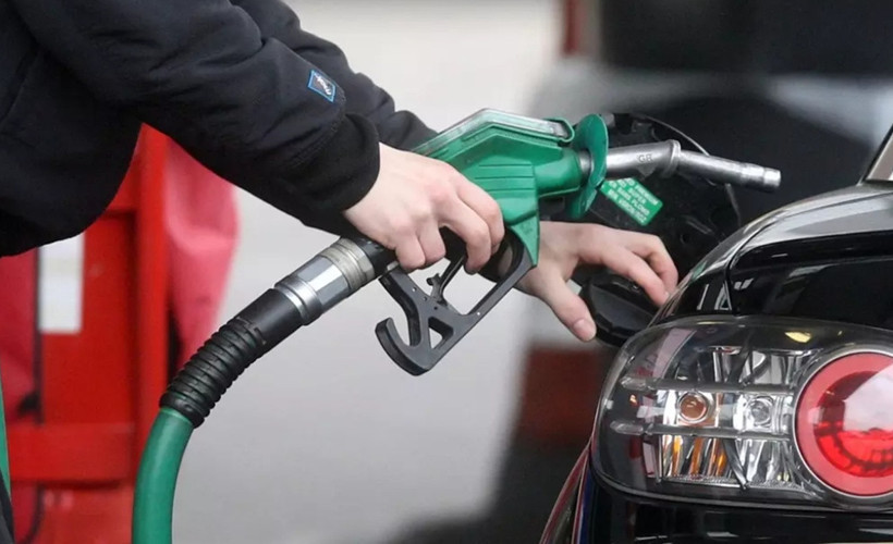 Benzin ve motorine büyük indirim geliyor