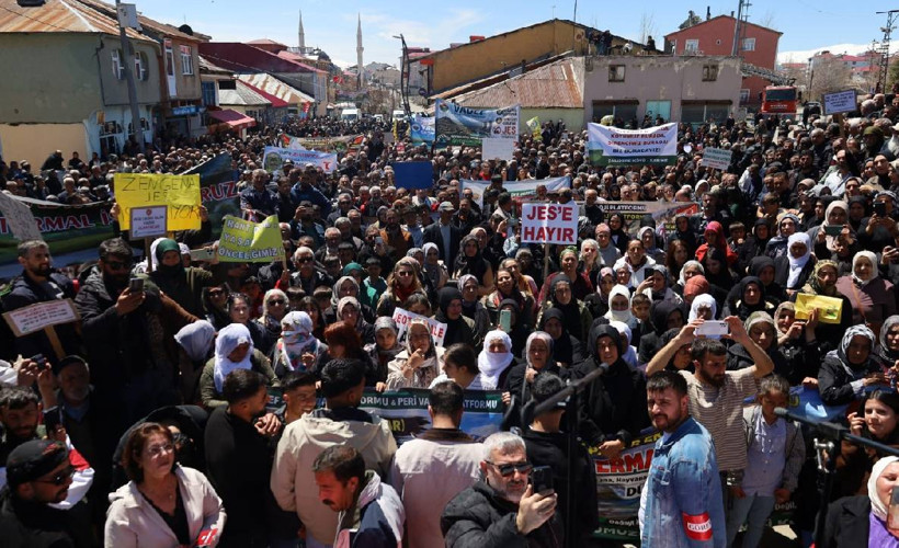 Karlova'da doğa talanına karşı miting