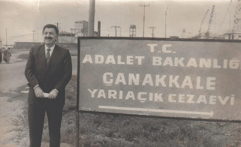 Santiago'da ve Ankara'da: Duvarları yıkacak eller - Resim : 4