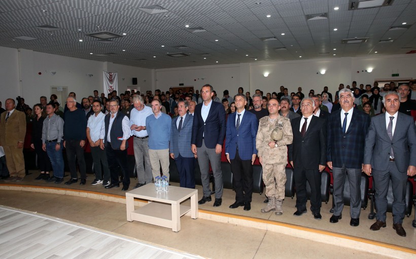aa-20221012-29139818-29139812-bitliste-van-golunun-gizemleri-calistayi-duzenlendi.jpg