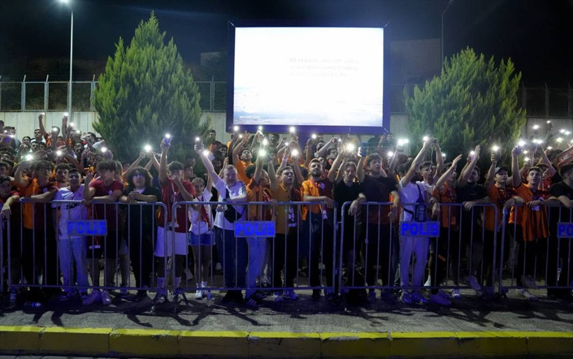 Victor Osimhen İstanbul'a geldi, ilk üçlüsünü çektirdi - Resim: 11