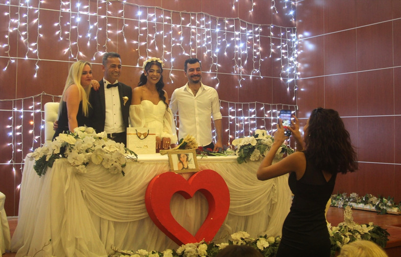 aa-20240424-34365911-34365908-mersinde-nikah-dairelerinde-24042024-yogunlugu.jpg