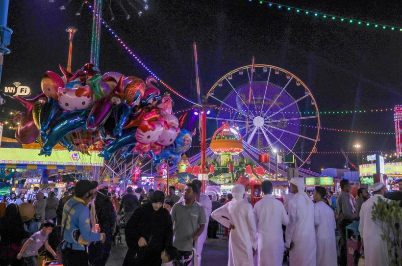 Dubai'nin 'Global Köy'ü milyonlarca ziyaretçi ağırlıyor - Resim: 3