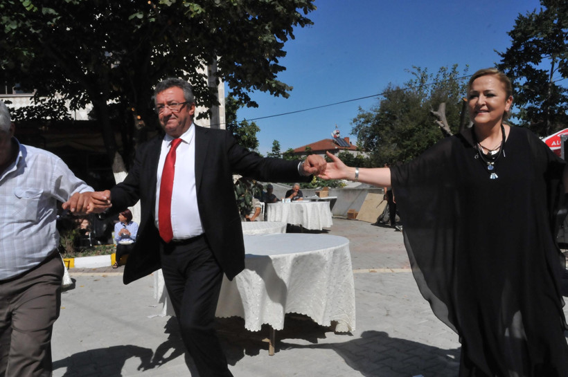 CHP'li İnce, oğlunun köy düğününde böyle oynadı - Resim : 2