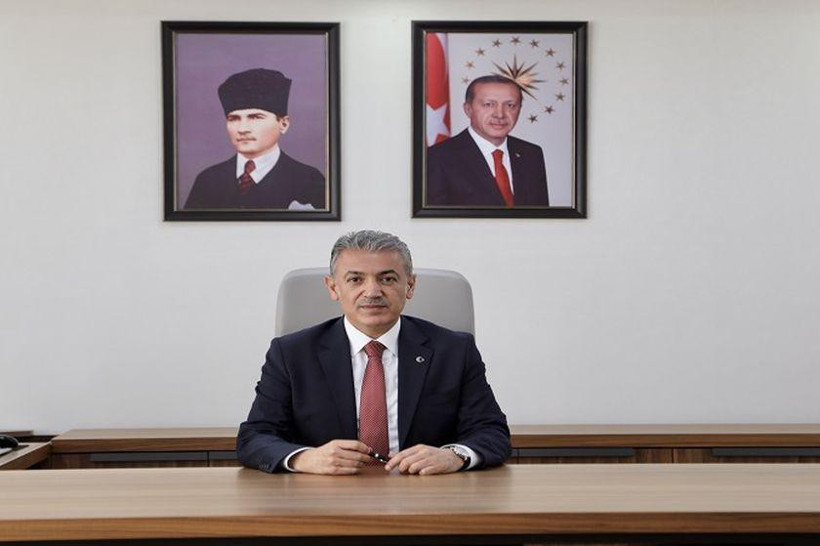 Mardin Büyükşehir Belediyesi'ne kayyım olarak atanan Vali Tuncay Akkoyun.