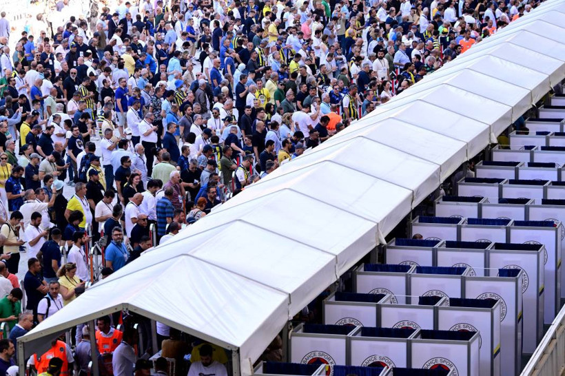 Fotoğraflarla Fenerbahçe'de seçim heyecanı - Resim: 8