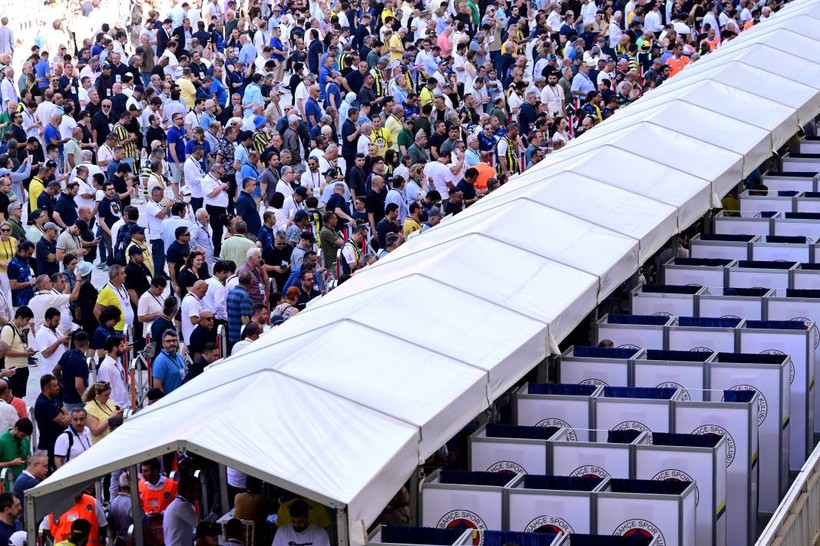 Fotoğraflarla Fenerbahçe'de seçim heyecanı - Resim: 8