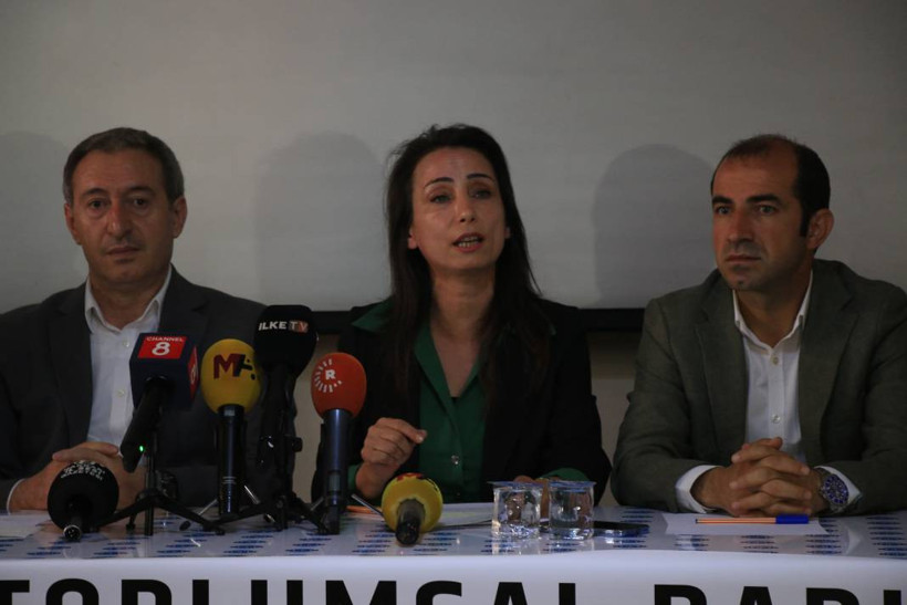 Hakkari, İstanbul, Ankara... DEM Parti kayyım atanmasına karşı ayakta - Resim: 3