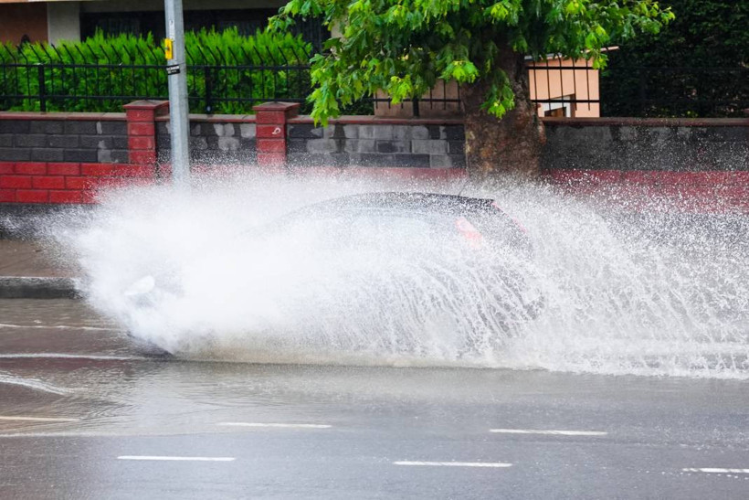 İstanbul güne sağanak yağışla uyandı - Resim: 6