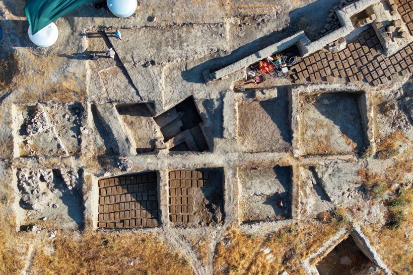Van'da Urartulardan kalma Çavuştepe Kalesi'nde yeni bir koridor bulundu - Resim: 2