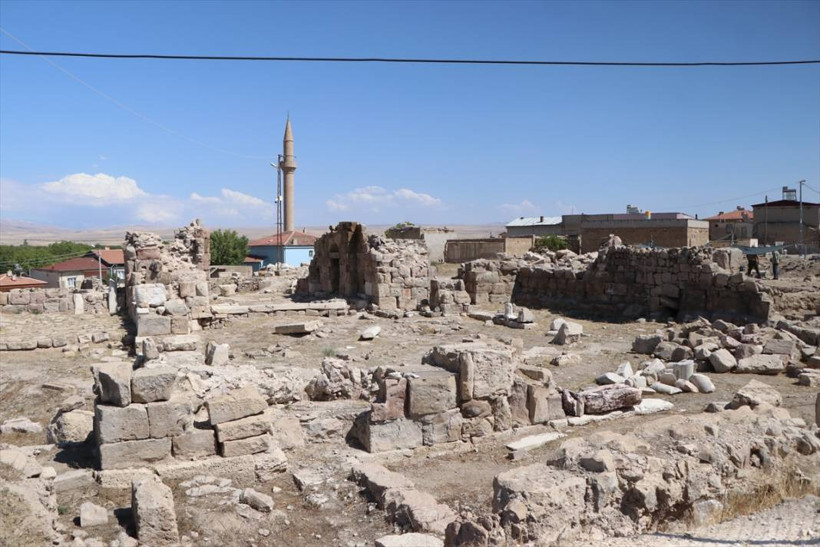 Tyana Antik Kenti'nde sekizgen planlı kilise gün yüzüne çıkarılıyor - Resim: 2