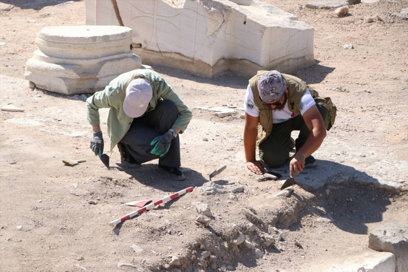 Tyana Antik Kenti'nde sekizgen planlı kilise gün yüzüne çıkarılıyor - Resim: 12