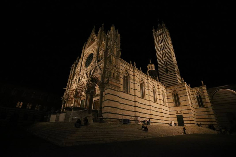 Mimarisi ve gelenekleriyle ziyaretçilerini tarihte yolculuğa çıkaran kent: Siena - Resim: 12