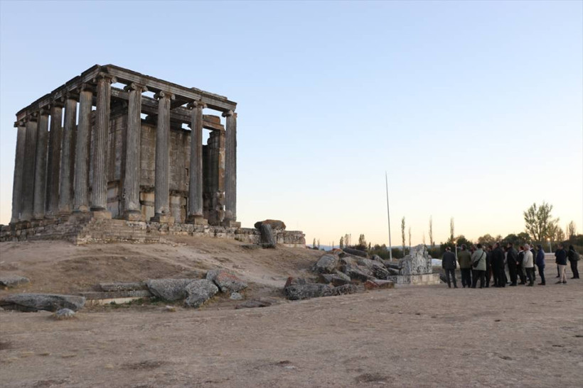 Aizanoi Antik Kenti'nde aydınlatma çalışmaları tamamlandı - Resim: 8