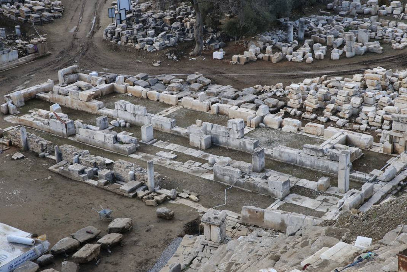 Stratonikeia tiyatrosunda 2 bin 250 yıllık kanalizasyon sistemi bulundu - Resim: 3