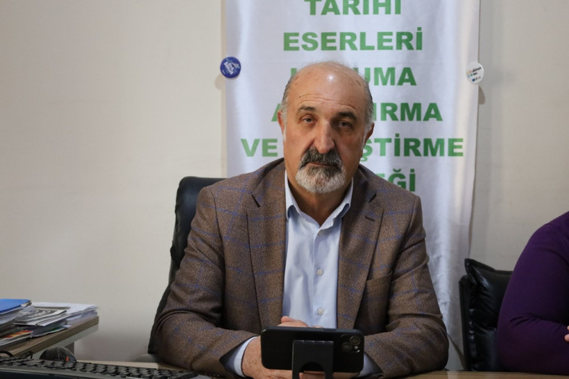 van-cevre-tarihi-eserleri-koruma-arastirma-ve-gelistirme-dernegi-yonetim-kurulu-baskani-ali-kalcik.jpg